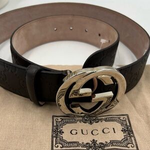 Men's Gucci signature Embossed interlocking GG Belt. Size 38/95cm